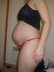Photo 1, pregnant showing hooters