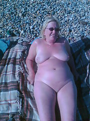 Photo 1, wife beach