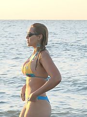 Photo 1, brazilian milf blond
