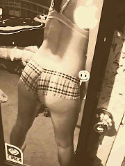 Photo 1, booty blow