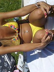 Photo 1, milf shows wife