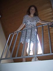 Photo 1, mom dress bang