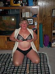 Photo 1, mature showing swing club
