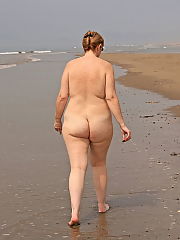 Photo 1, phone mom beach