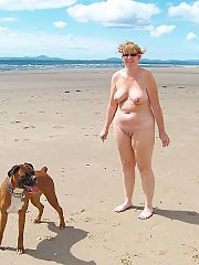 Photo 1, phone mom beach