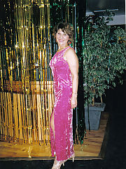 Photo 1, granny playing vacation