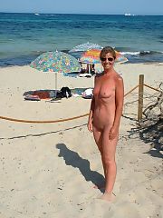 Photo 1, granny vacation beach hj