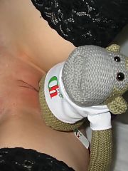 Photo 1, holes toys pecker