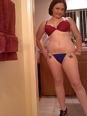 Photo 1, curvy mom