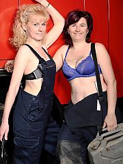 Photo 1, milfs group