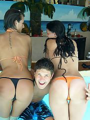 Photo 1, vacation party