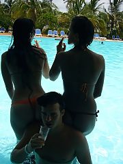 Photo 1, vacation party