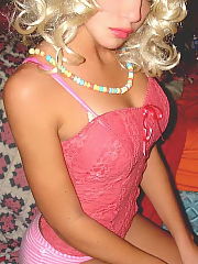 Photo 1, blond teenager treat dressed