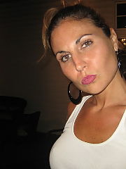 Photo 1, wet blond wifes