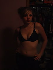 Photo 1, 2 teenager lesbians show