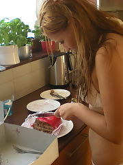 Photo 1, playing vacation
