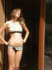 Photo 1, playing vacation