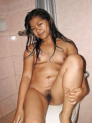 Oriental shaving unshaved pussy