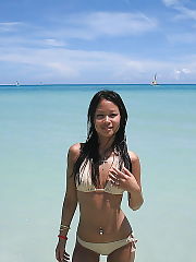 Photo 1, oriental exposing public beach