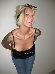 Photo 1, tattooed showing cam