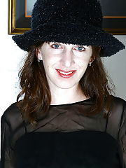 Photo 1, darkhaired milf exposing slim