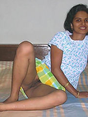 Photo 1, indian wife exposing twat