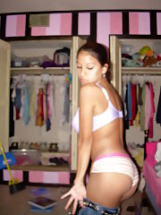 Photo 1, busty teen undresses cam