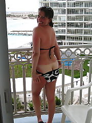 Photo 1, mature jerking vagina