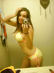 Photo 1, busty teenager bathroom