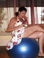 Photo 1, brunette mature milf