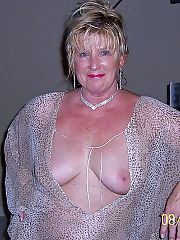 Photo 1, mature milf
