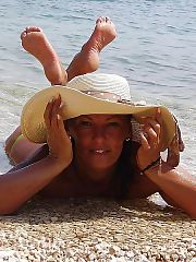 Milf cam outdoor