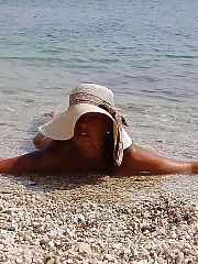 Photo 1, milf cam outdoor