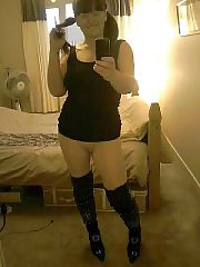 Photo 1, phone wife