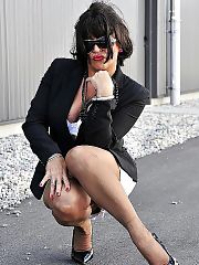 Photo 1, mature milf stockings outdoors