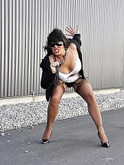 Photo 1, mature milf stockings outdoors