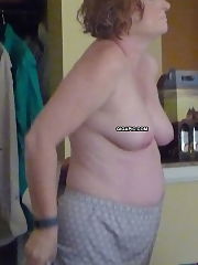 Photo 1, chubby mature wife showing