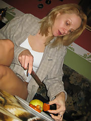 Photo 1, mature polish unshaved
