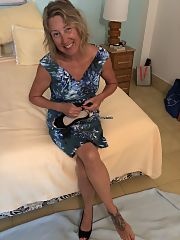 Milf flashing panties