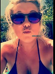 Photo 1, blonde chubby college