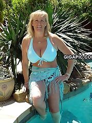 Photo 1, lighthaired mature huge natural