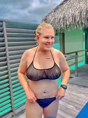 Chubby milf flashes hooters