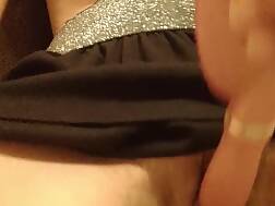 11 min - Mistress fucks herself