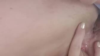 cumming milf squirts licks