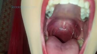 large throat huge mouth