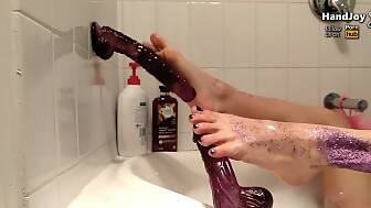 goddess footjob 2 dildos