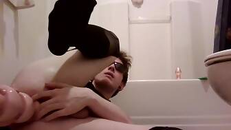 shows dildo