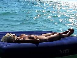 8 min - Big jugs beach public