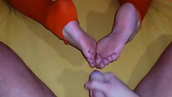 stepmom tights foot