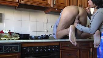 stepmom analingus 18 old